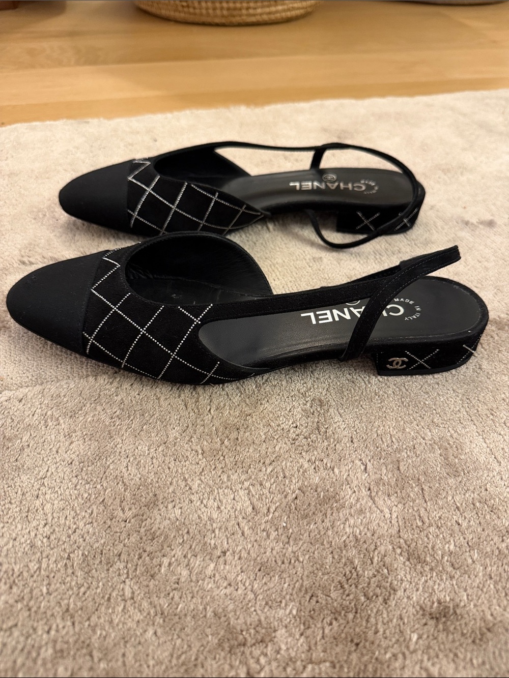 CHANEL Black Quilted Slingback Mules with Pointed Toe - Picture 3 of 6